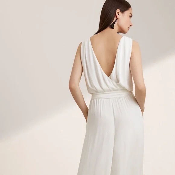 LIKE NEW Grey Babaton Jumpsuit - Picture 7 of 7